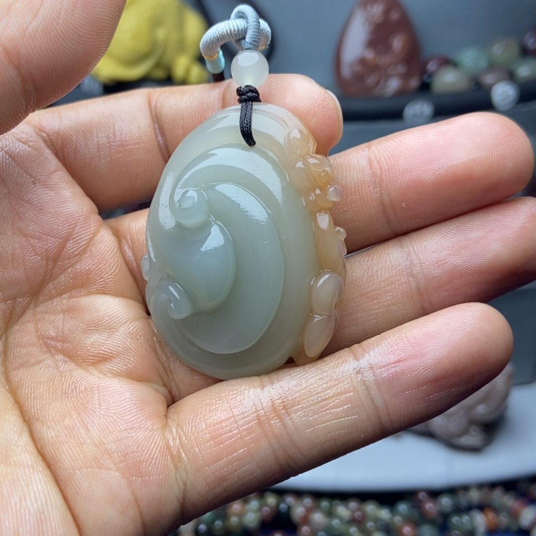 空***白玛瑙/玉髓未镶嵌颈饰