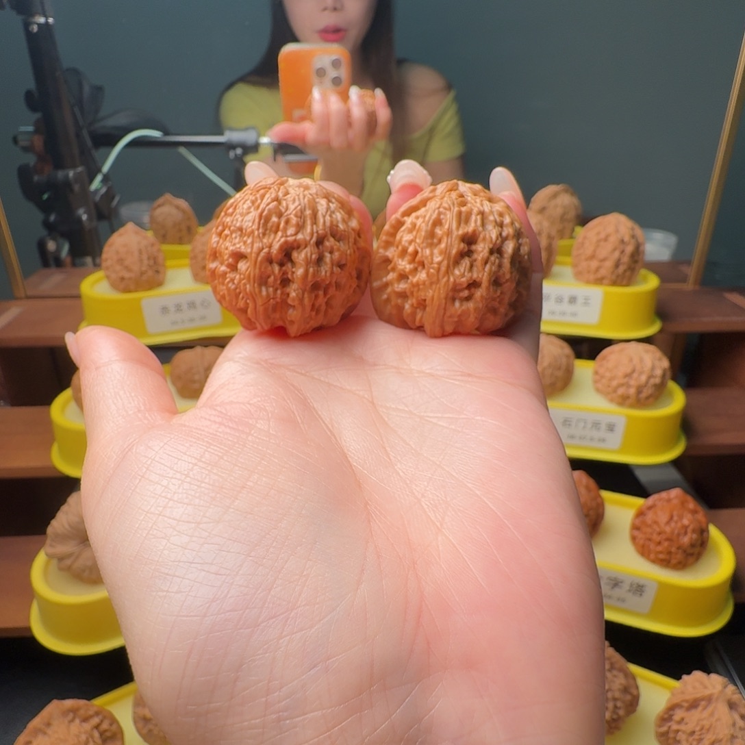 文玩核桃吊坠38全品白狮子