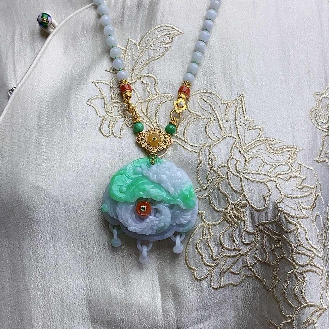 翡翠颈饰未镶嵌天然