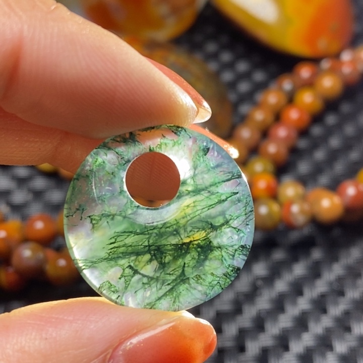 玛瑙/玉髓颈饰未镶嵌