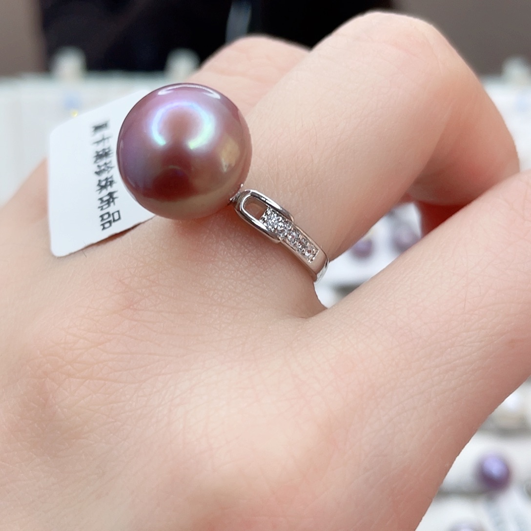 淡水珍珠吊坠(赠链)未镶嵌