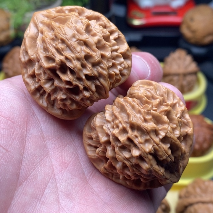 【闪购商品】文玩核桃吊坠凹底龙门涧