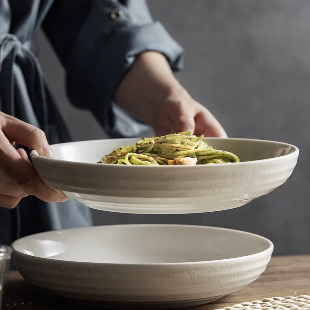 陆家白羽系列陶瓷宽口蔬菜沙拉碗 家用深菜盘 汤面碗早餐盘900ml