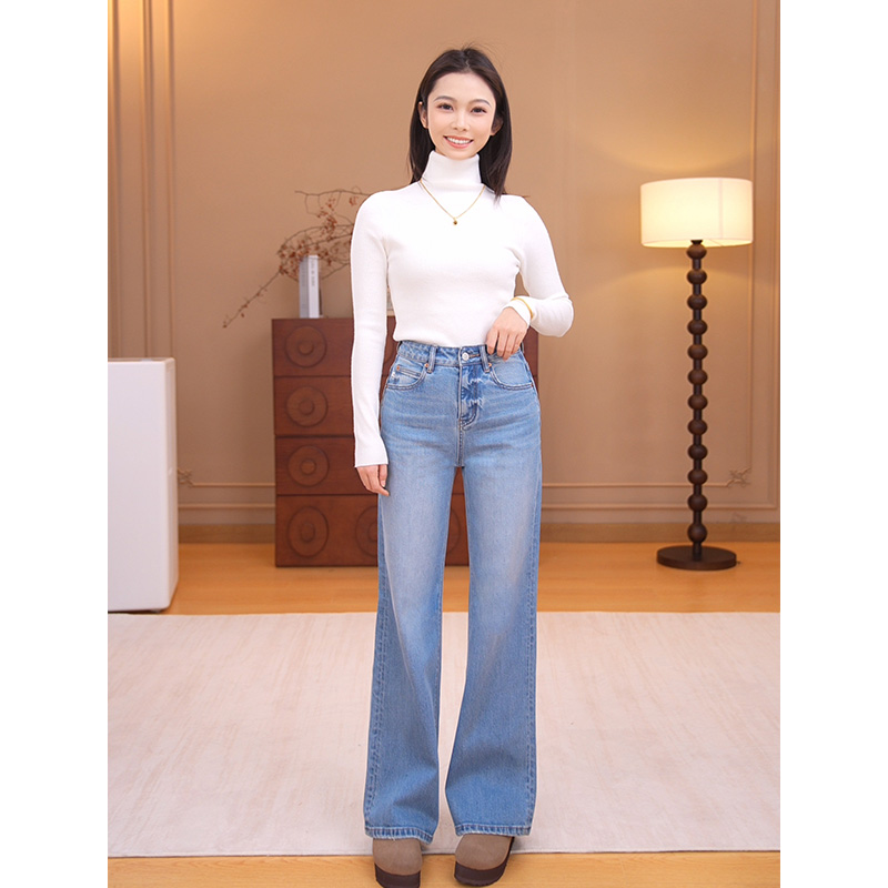 【JEAN ONE】2025新款·浅蓝色微弹显瘦挺阔直筒微喇牛仔裤-J104