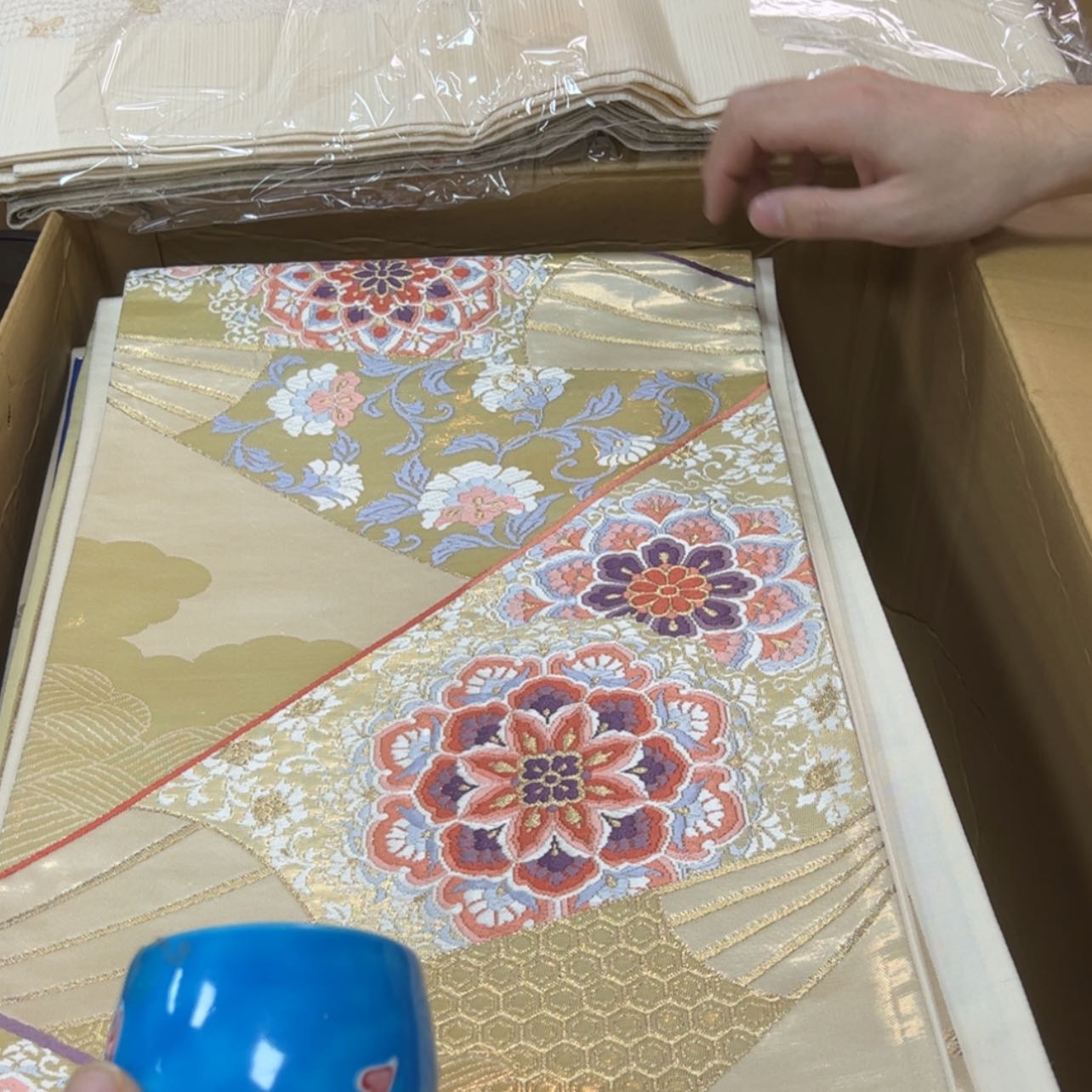 【闪购商品】蜜****ง陶瓷马克杯带盖勺