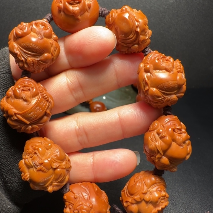 橄榄核手串八大财神