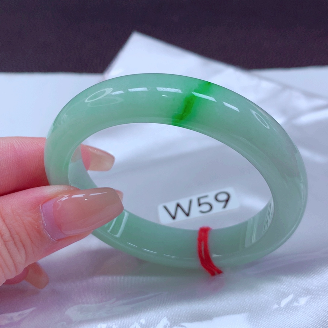 翡翠手镯未镶嵌手镯