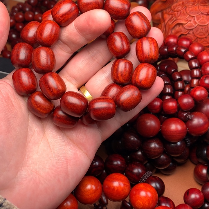 X***…木两条15×18枣珠鸡血红