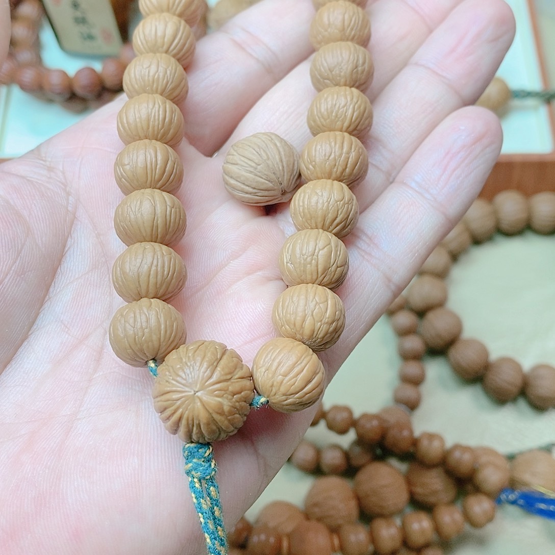 凉***城核桃土豪手持………………