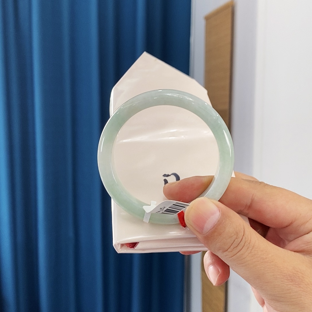 未镶嵌手镯翡翠翡翠