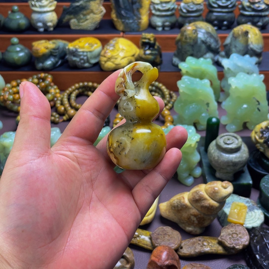 【闪购商品】未镶嵌蛇纹石玉手把