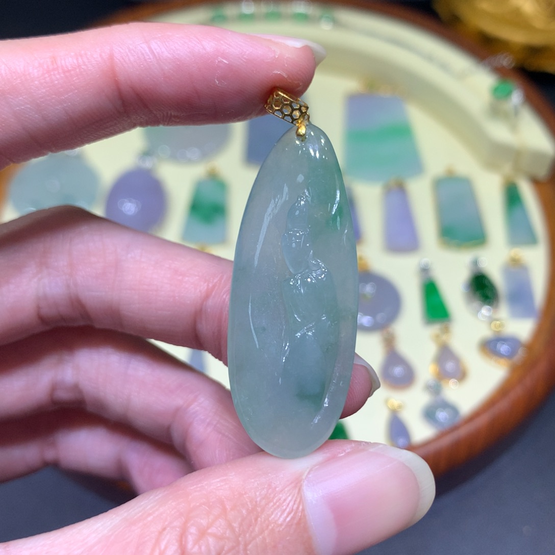 翡翠吊坠(不含链)18K金镶嵌