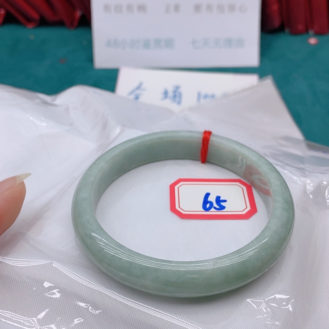 翡翠手镯未镶嵌6555555555