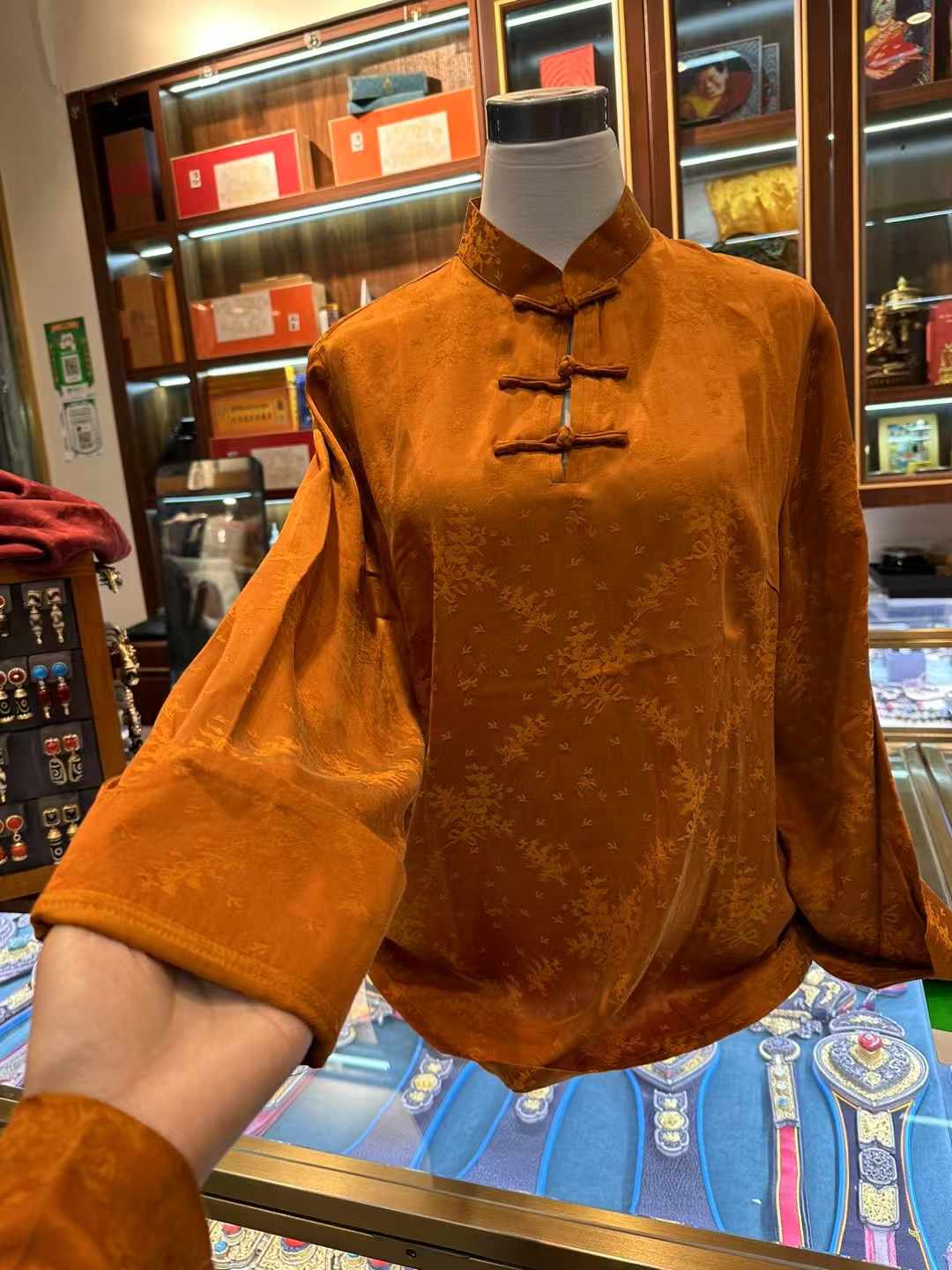 藏式女款衬衣显瘦