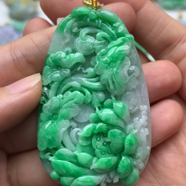 颈饰未镶嵌翡翠正翡翠