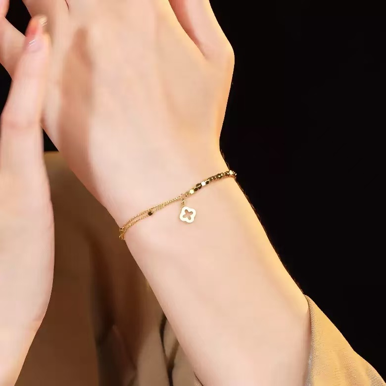 钛钢手链 不掉色四叶草手链女款轻奢小众精致手饰 139