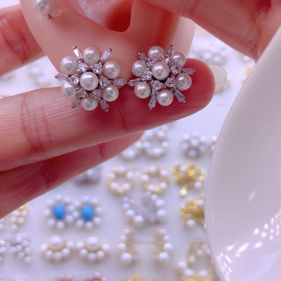 合金耳饰淡水珍珠