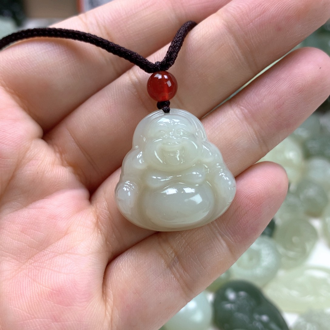 和田玉未镶嵌颈饰有点棉