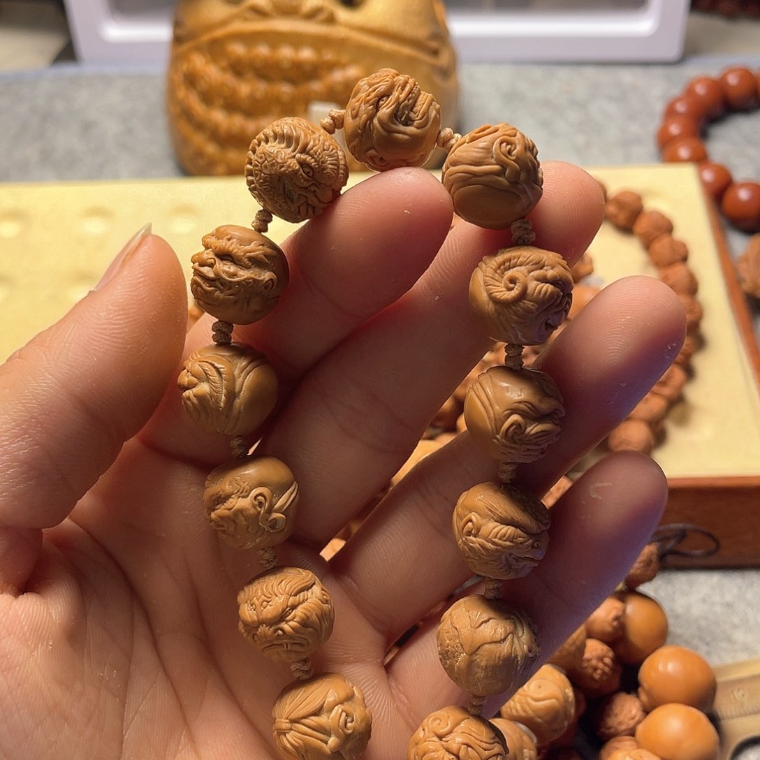 猴头核桃雕刻十二生肖恶僧