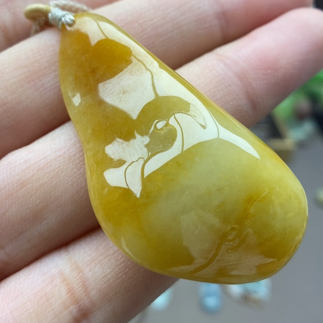 翡翠未镶嵌颈饰吊坠56