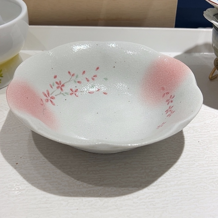 玖***柒瓷花葵口手绘花草粉嘟嘟深盘子一个