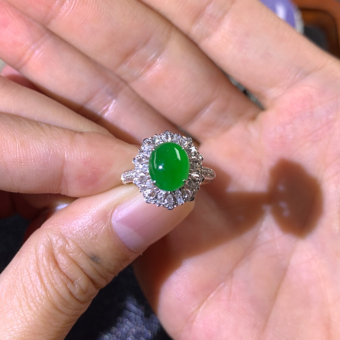 翡翠18K金镶嵌戒指翡翠