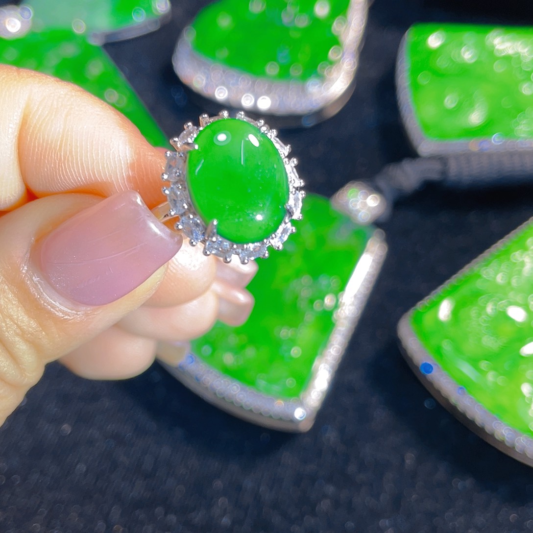 翡翠戒指银S925镶嵌天然