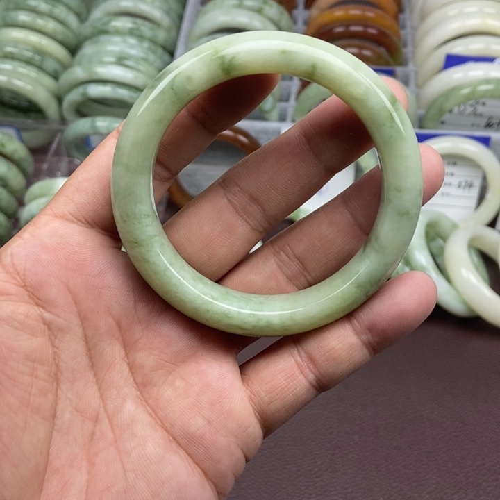 蛇纹石玉未镶嵌手镯海****善