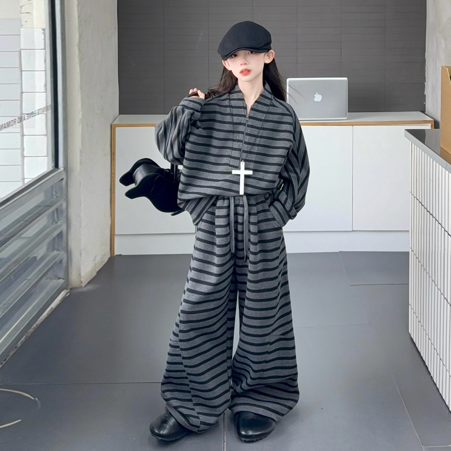 【嘻嘻柚】女童半拉链条纹针织套装2025秋款韩版休闲阔腿裤两件套潮