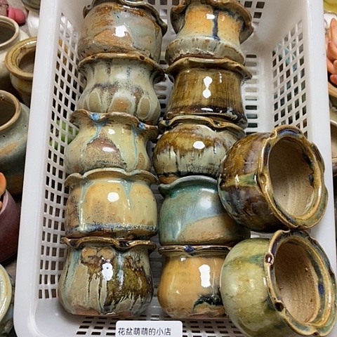 紫砂花盆205微瑕品口径4到5左右有打磨