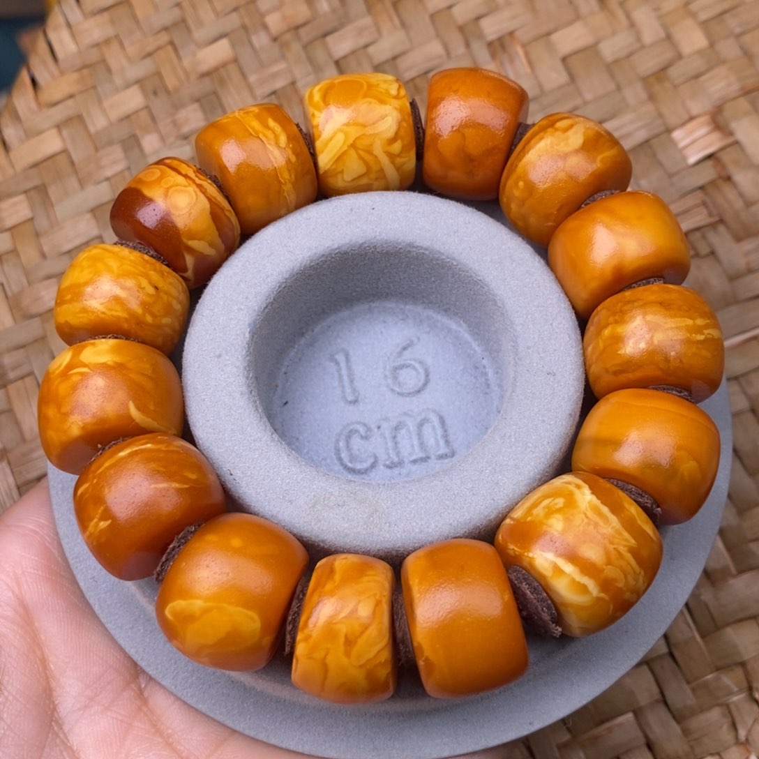 蜜蜡裸石未镶嵌蜜蜡