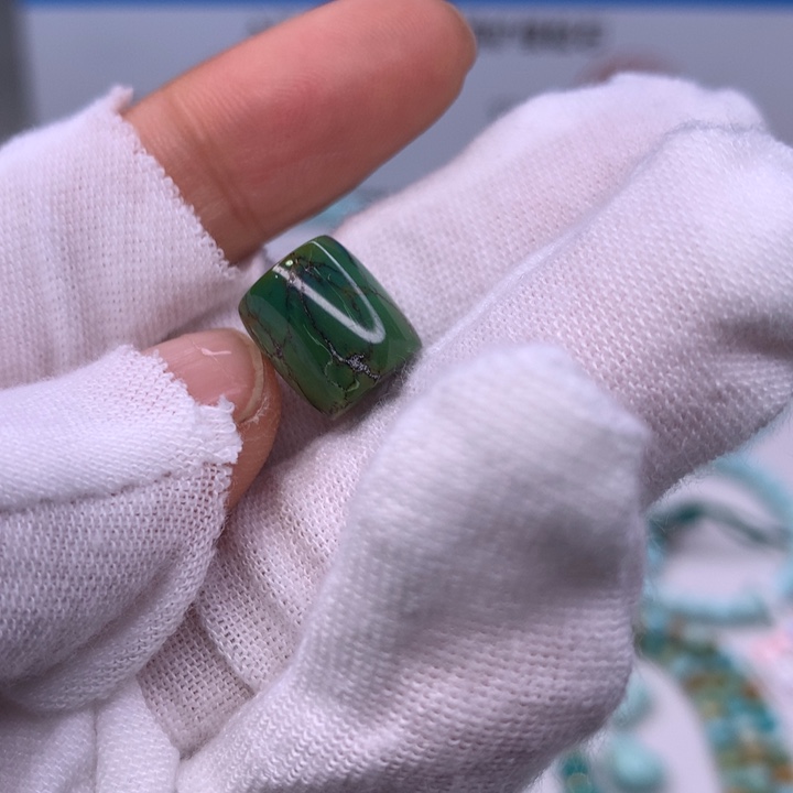 绿松石珠宝奇石未镶嵌。*子