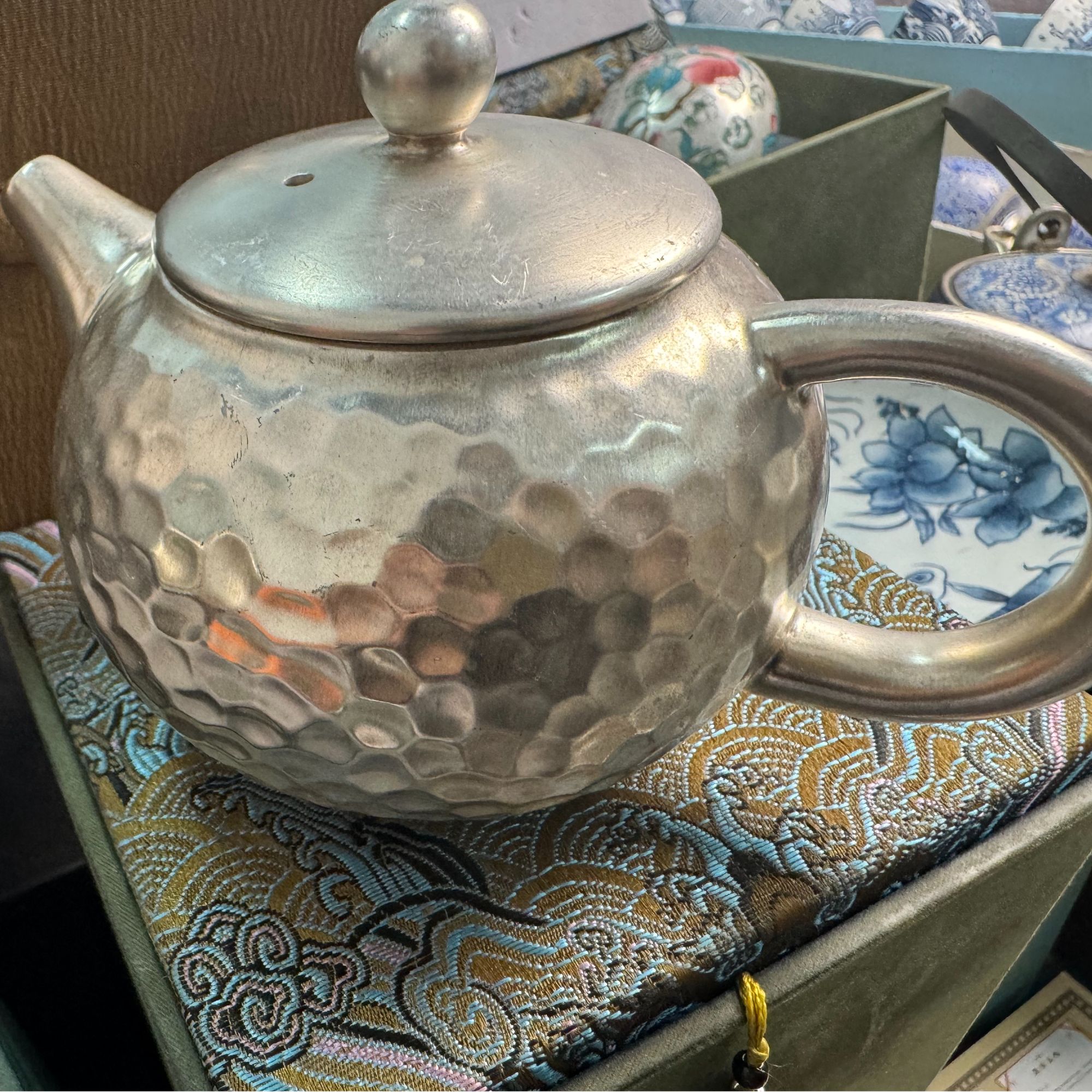 锤纹精美西施银壶X244