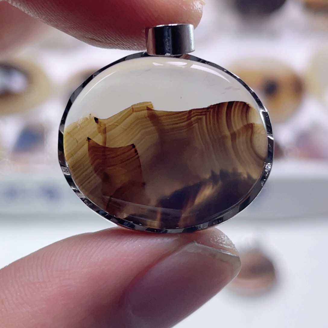 玛瑙/玉髓颈饰未镶嵌