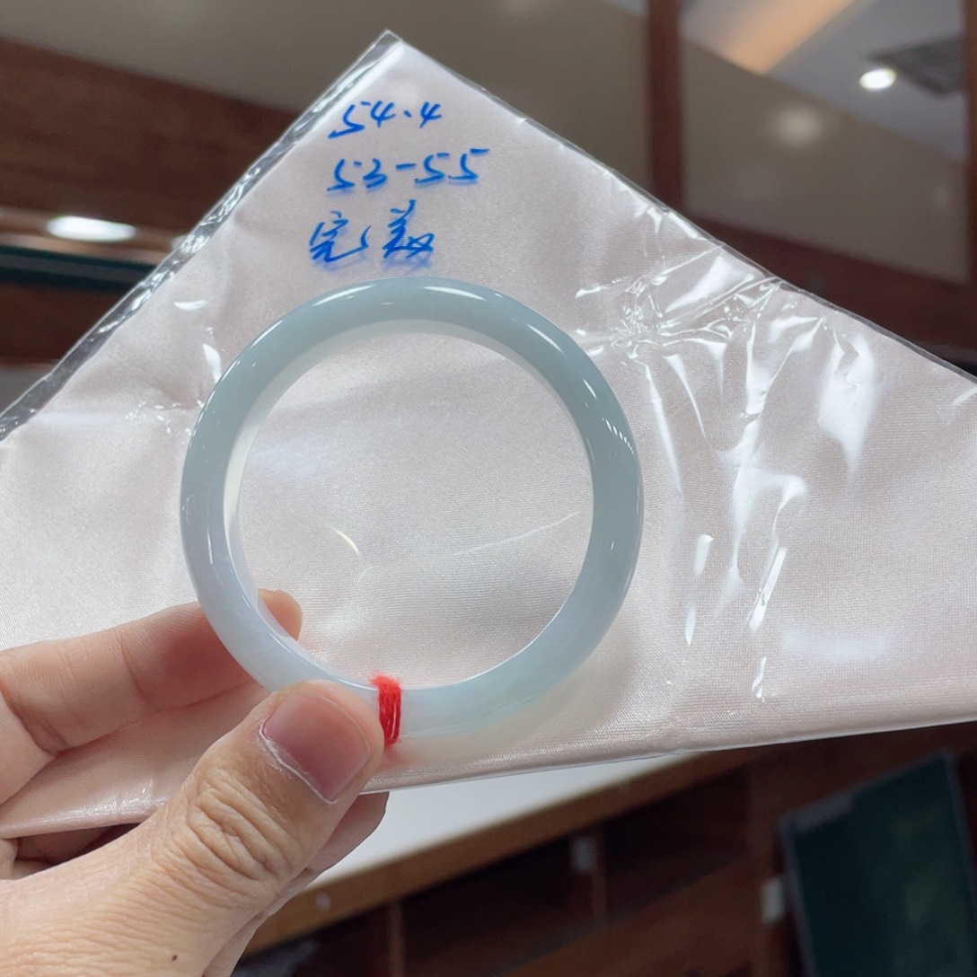 翡翠手镯未镶嵌买断