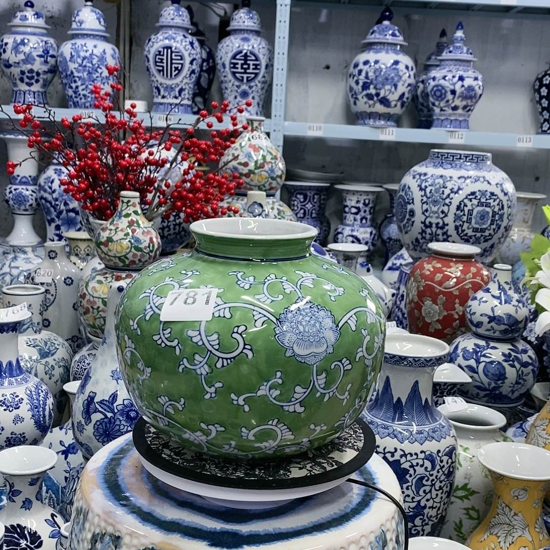 【闪购商品】摆件大肚瓶瓷器…………………………