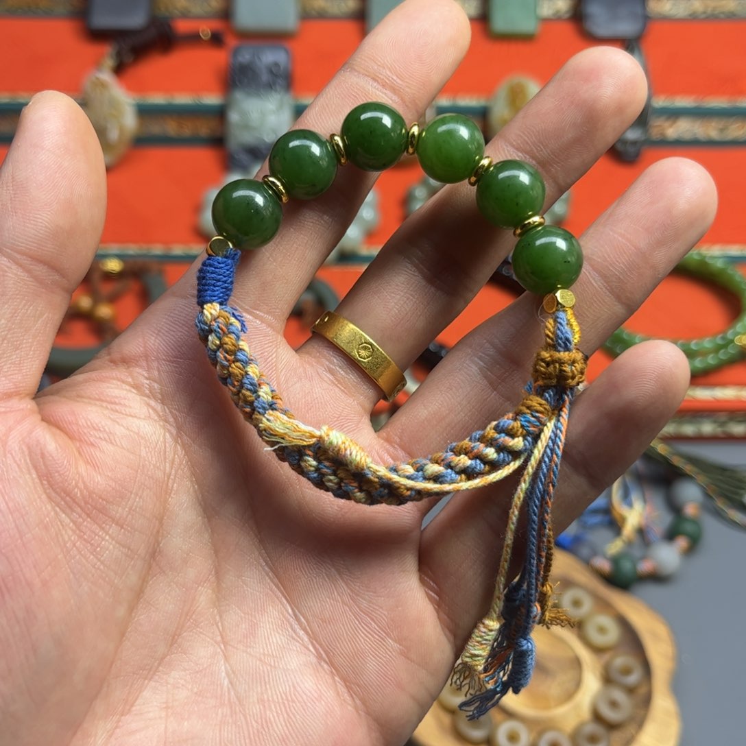 和田玉（糖玉）颈饰未镶嵌（****布