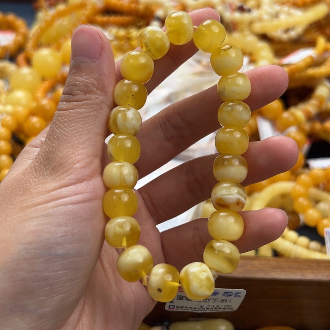 未镶嵌琥珀珠宝奇石