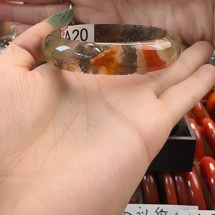 玛瑙/玉髓未镶嵌手镯