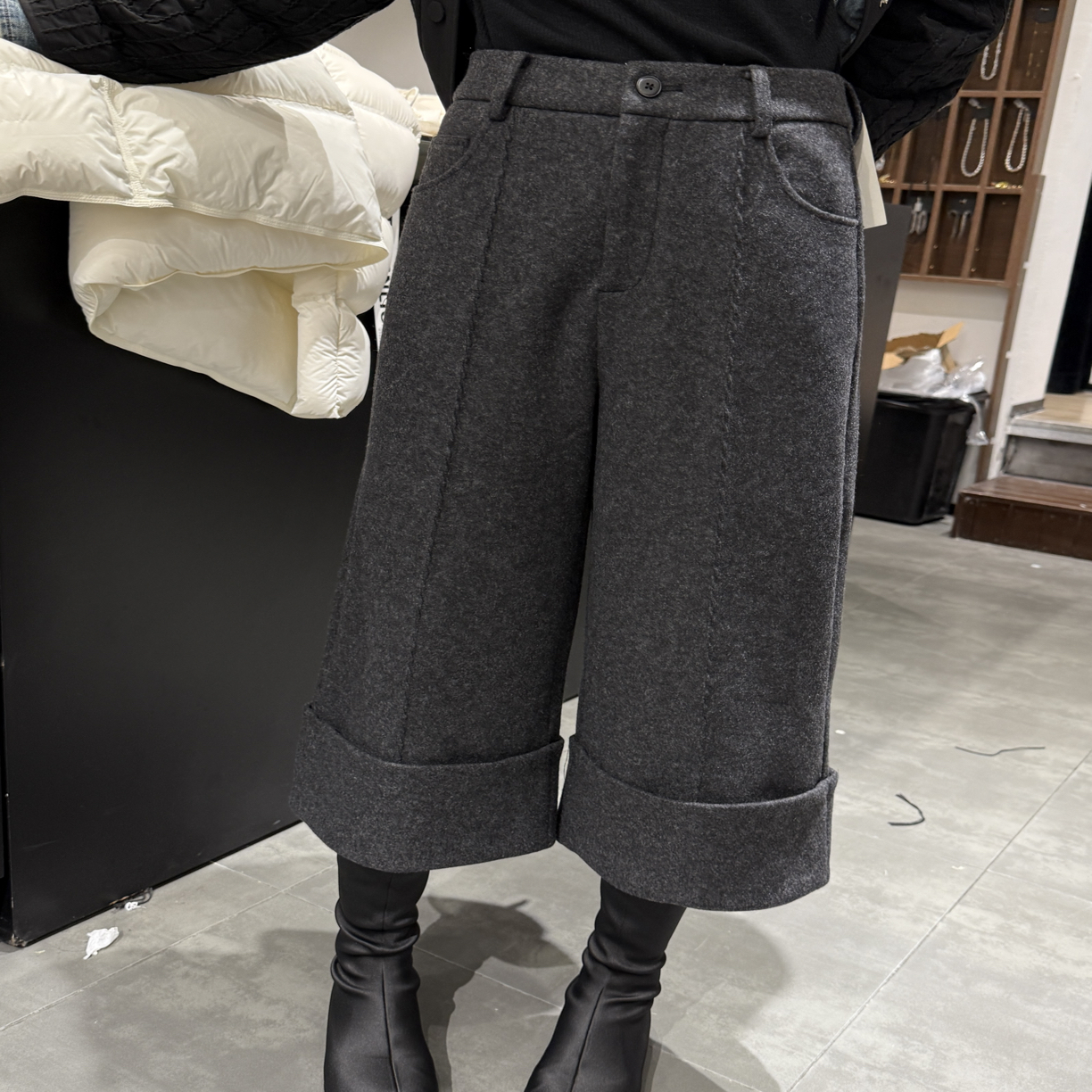 Mc翻边羊毛7分裤