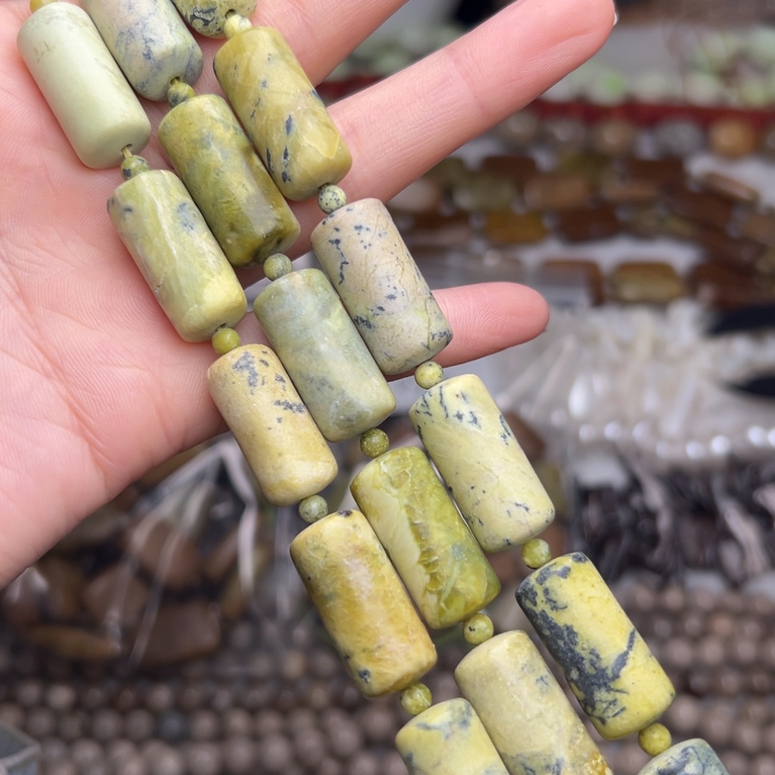 玛瑙/玉髓合金珠宝半成品N672。11.5mm天然绿图画石圆柱一条