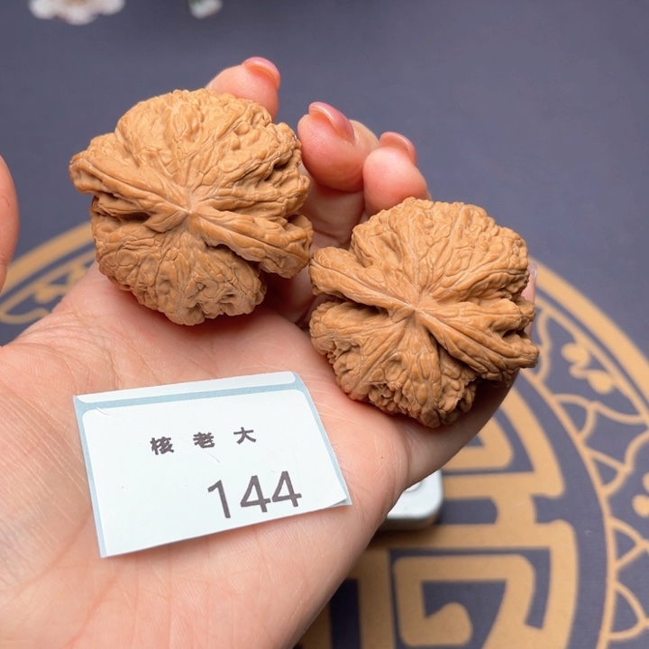文玩核桃把件46大粗筋 188