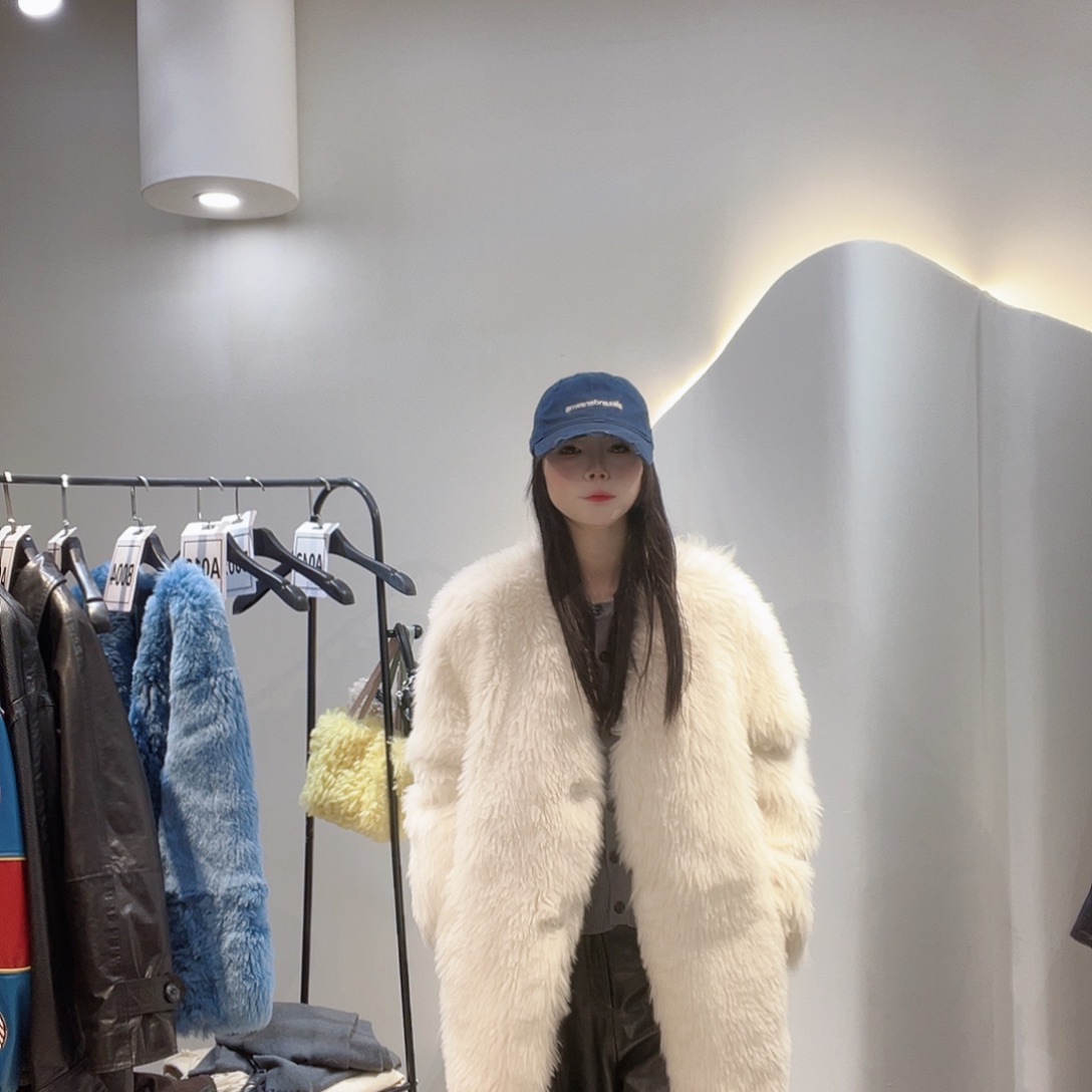 明***羽真皮皮毛一体外套222-3238预售