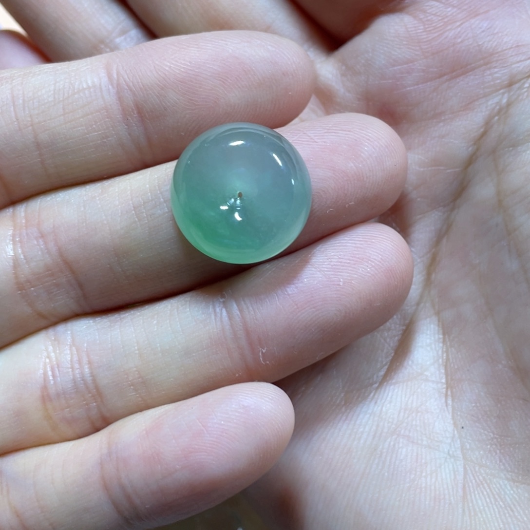 翡翠未镶嵌颈饰平安扣