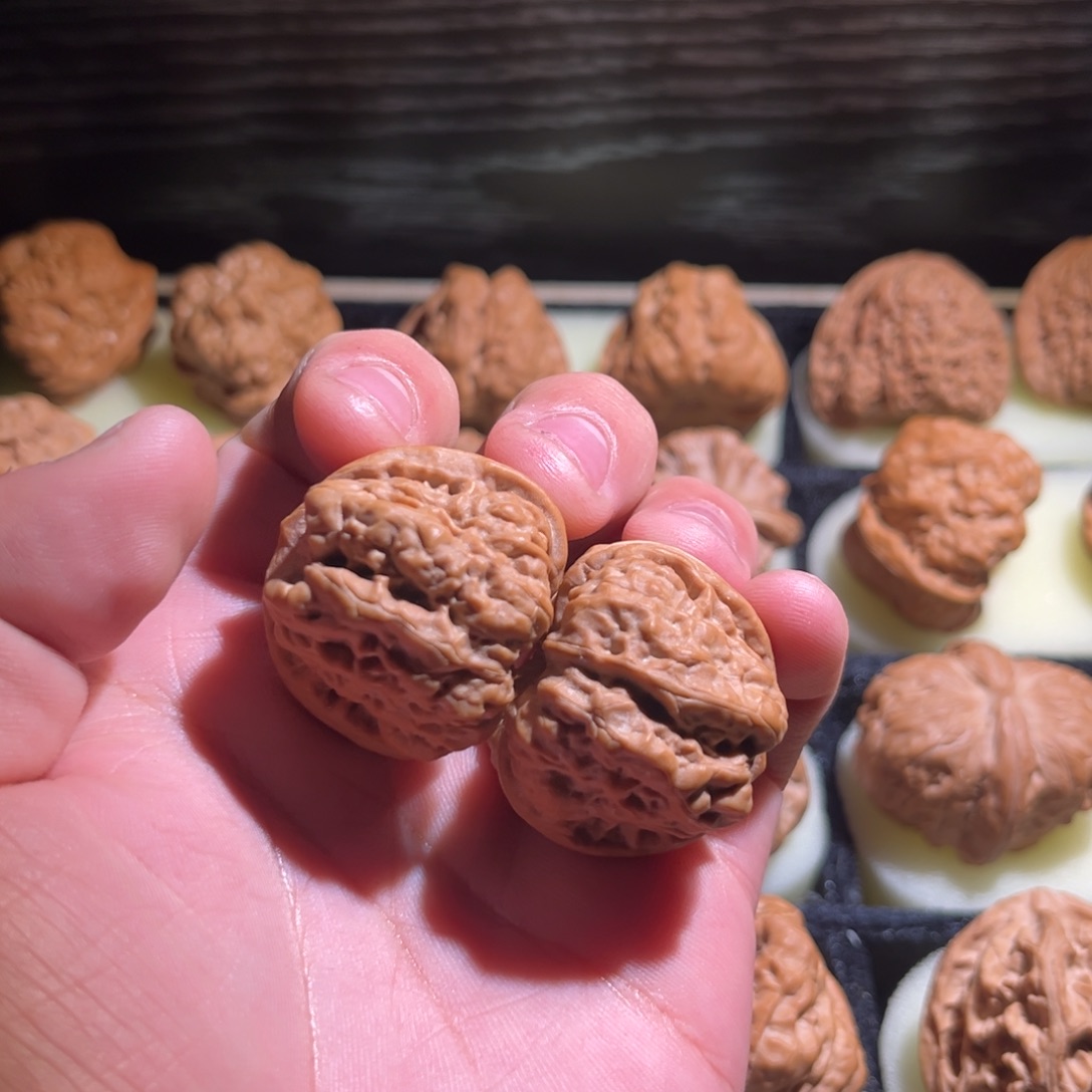 闪***丘吊坠文玩核桃蛤蟆j