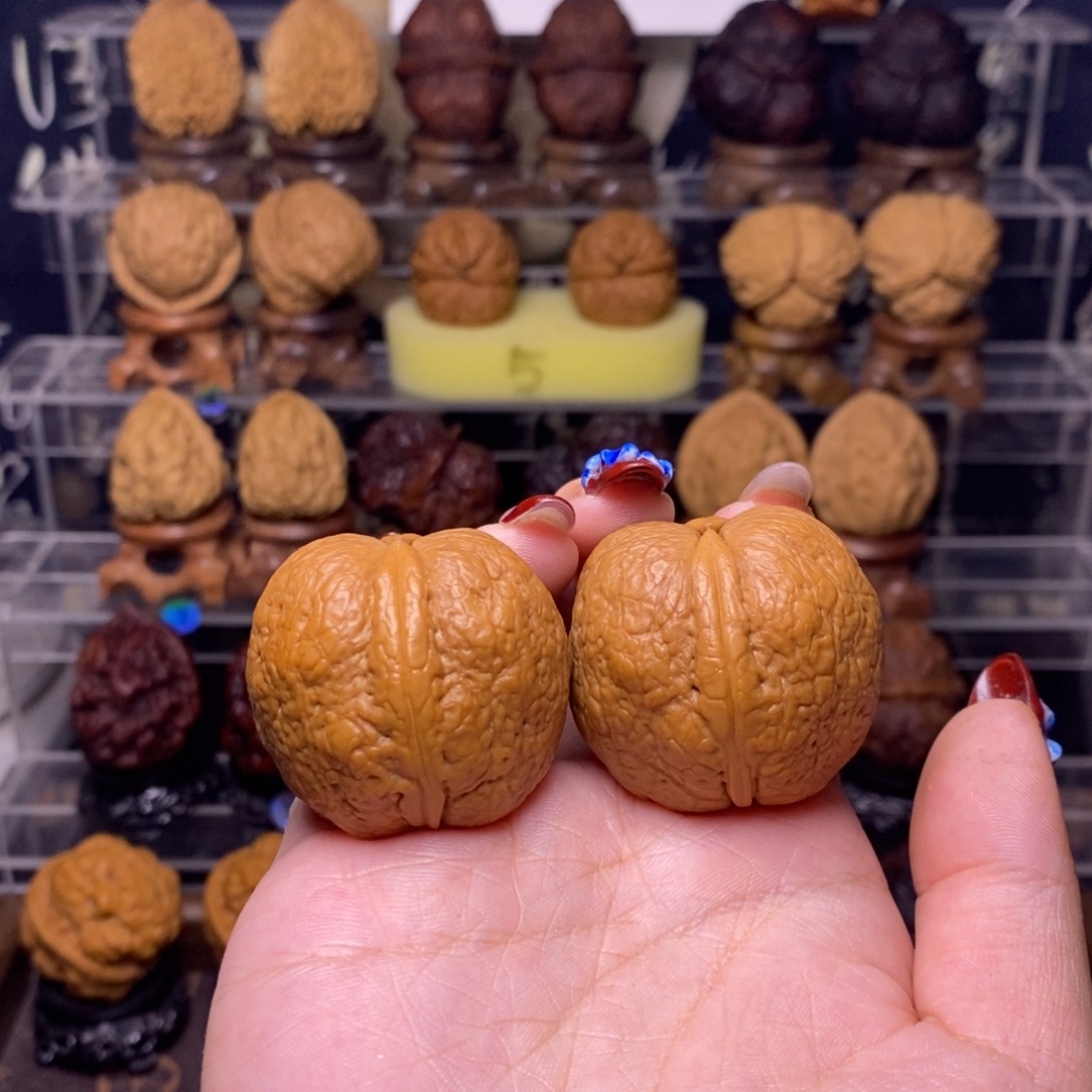 把件文玩核桃Z11血玉元宝37尺