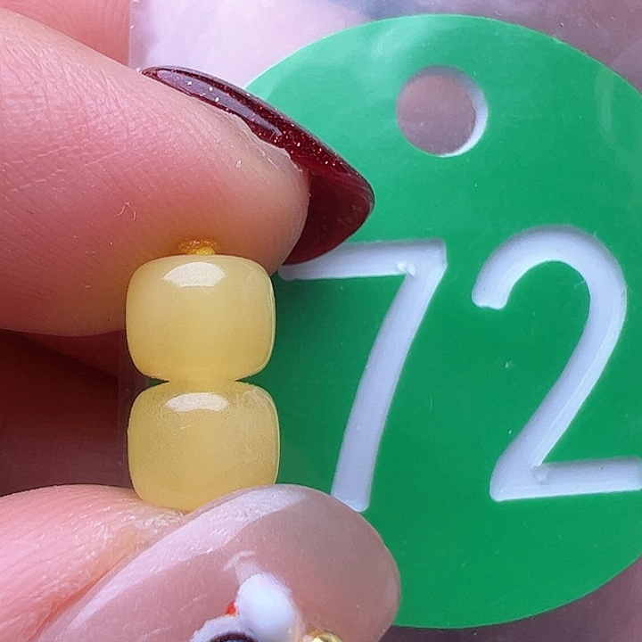 蜜蜡裸石未镶嵌6.5m m