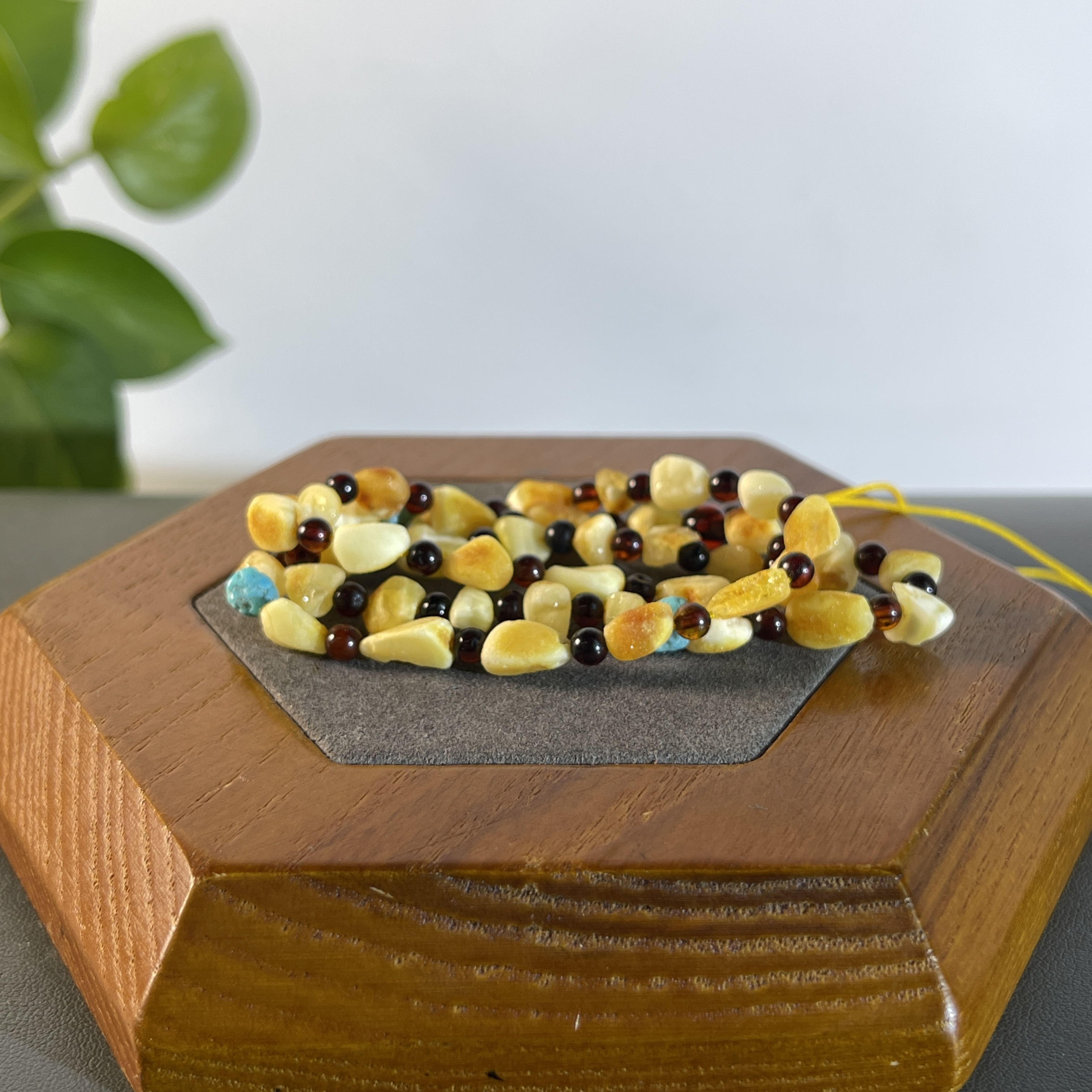 JXA04-03 蜜蜡-碎石珠链