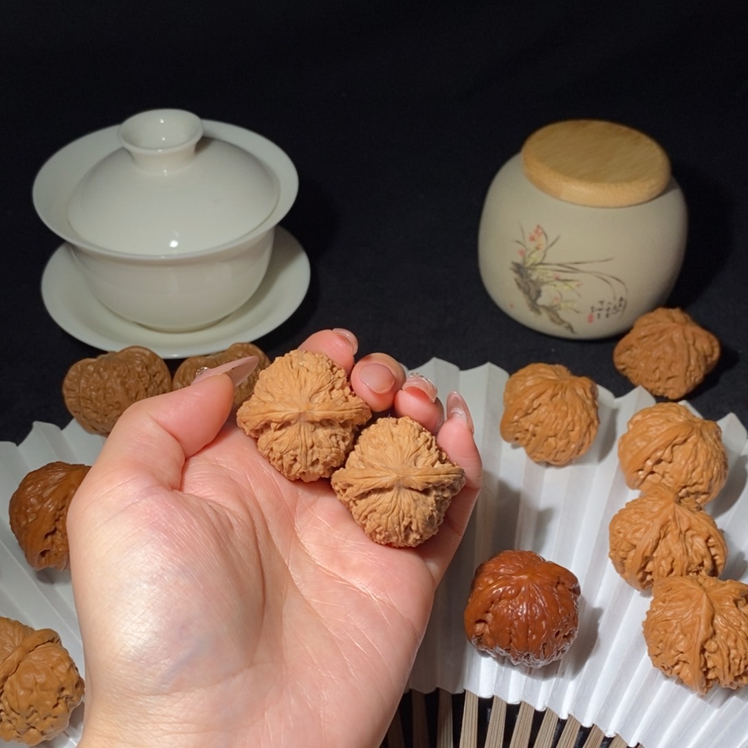 文玩核桃吊坠南疆石