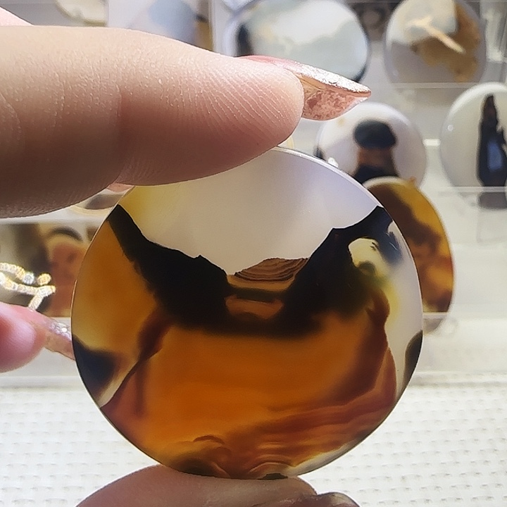 玛瑙/玉髓未镶嵌珠宝奇石